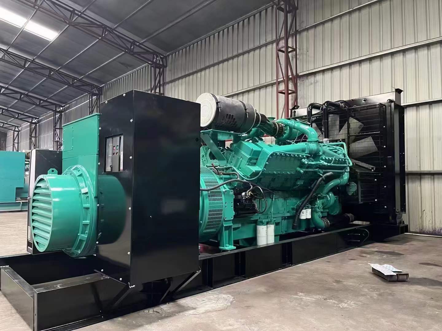 黄南如何降低 800kW 柴油发电机输出电流的波动？